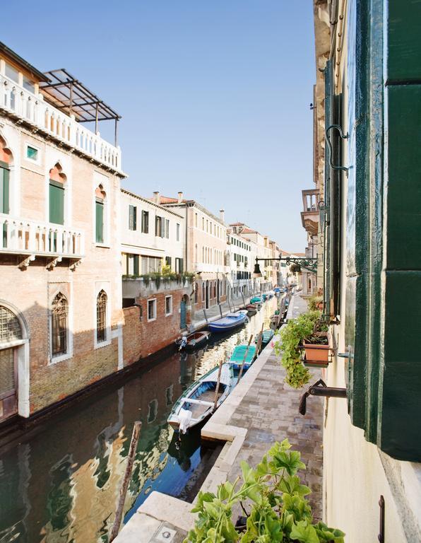 Bed and Breakfast Casa Rezzonico Венеция Экстерьер фото