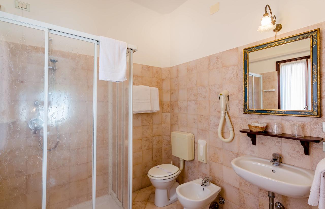 Bed and Breakfast Casa Rezzonico Венеция Экстерьер фото