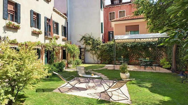 Bed and Breakfast Casa Rezzonico Венеция Экстерьер фото