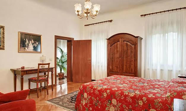 Bed and Breakfast Casa Rezzonico Венеция Экстерьер фото